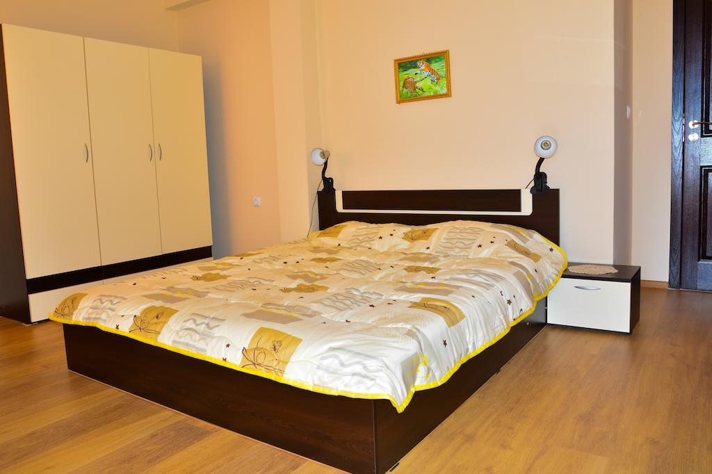 Ddenko Apartment Burgas Bilik gambar